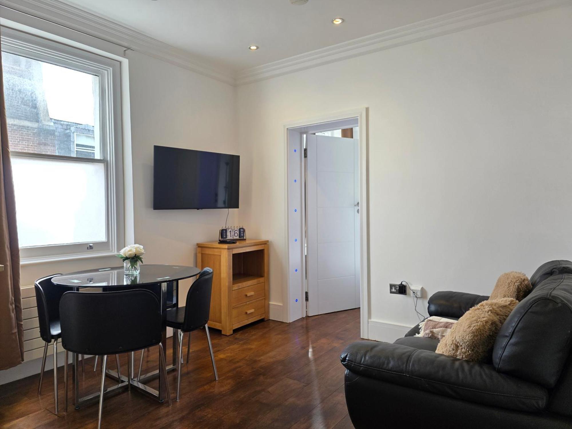 Charming 2 Bedroom Flat In Paddington Londra Esterno foto